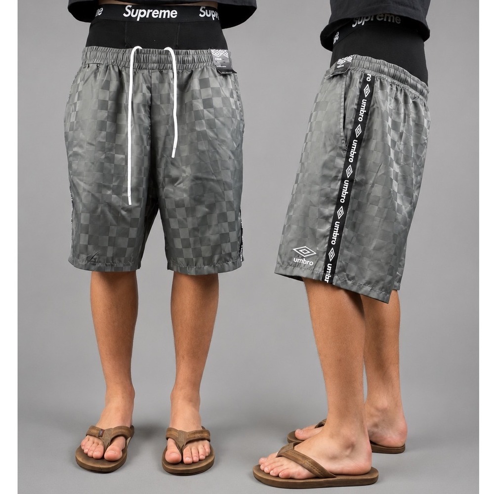 Vintage Style Umbro Men Gray Checkerboard 7" Inseam Soccer Shorts Size L
